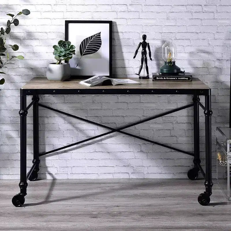 Bureau d'écriture industriel 47", chêne rustique et noir